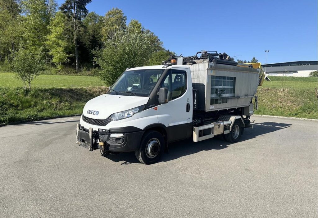 2016 Iveco 70C17H P Haken / Kehricht / WD