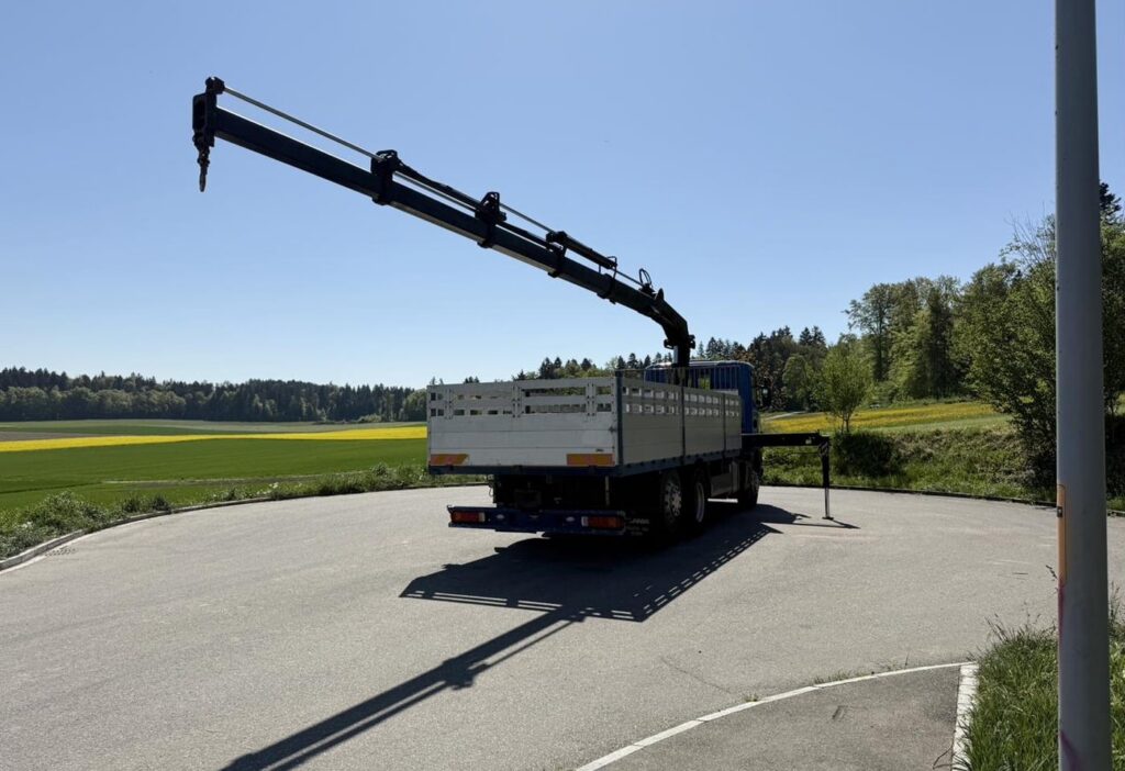 2003 Scania R124 470 6x2*4 HIAB 220 C-4