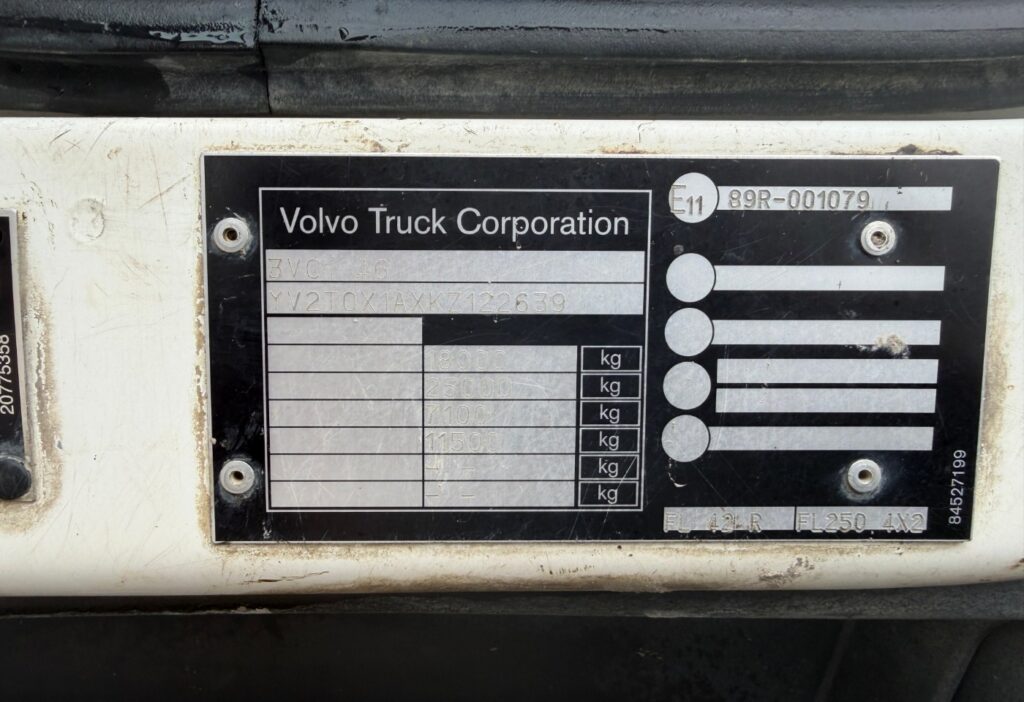 2019 Volvo FL-250 4x2 Abrollkipper 40 km/h