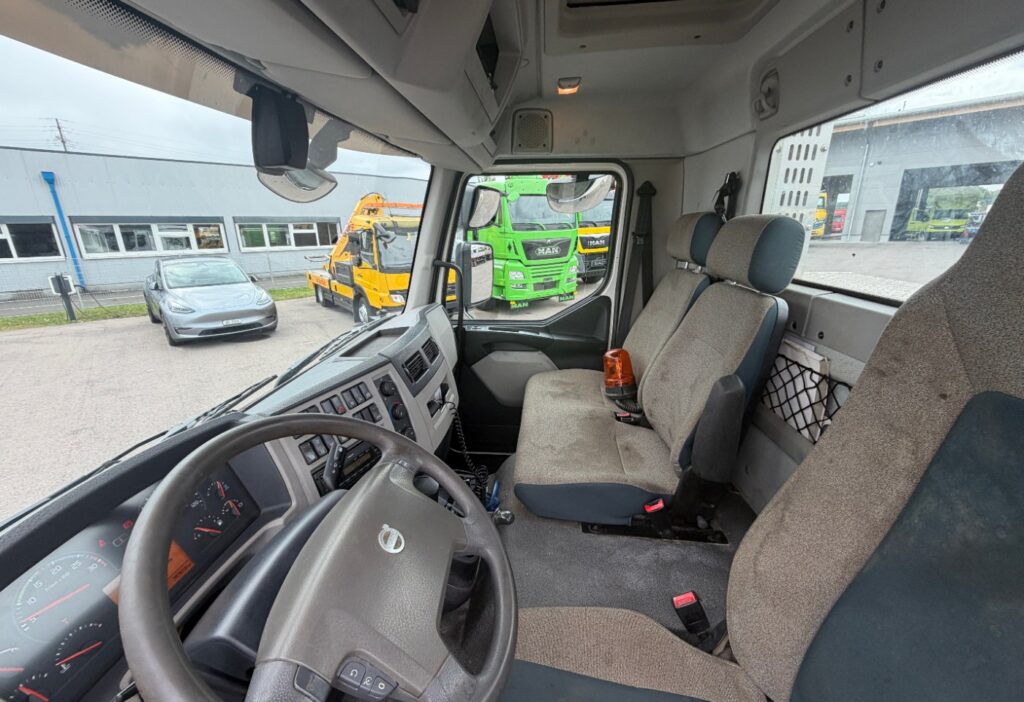 2019 Volvo FL-250 4x2 Abrollkipper 40 km/h