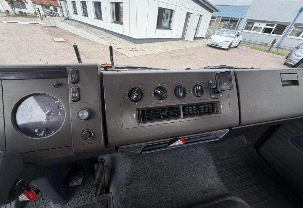 1995 Mercedes-Benz Ecoliner 1524 4x2 Absetzkipper