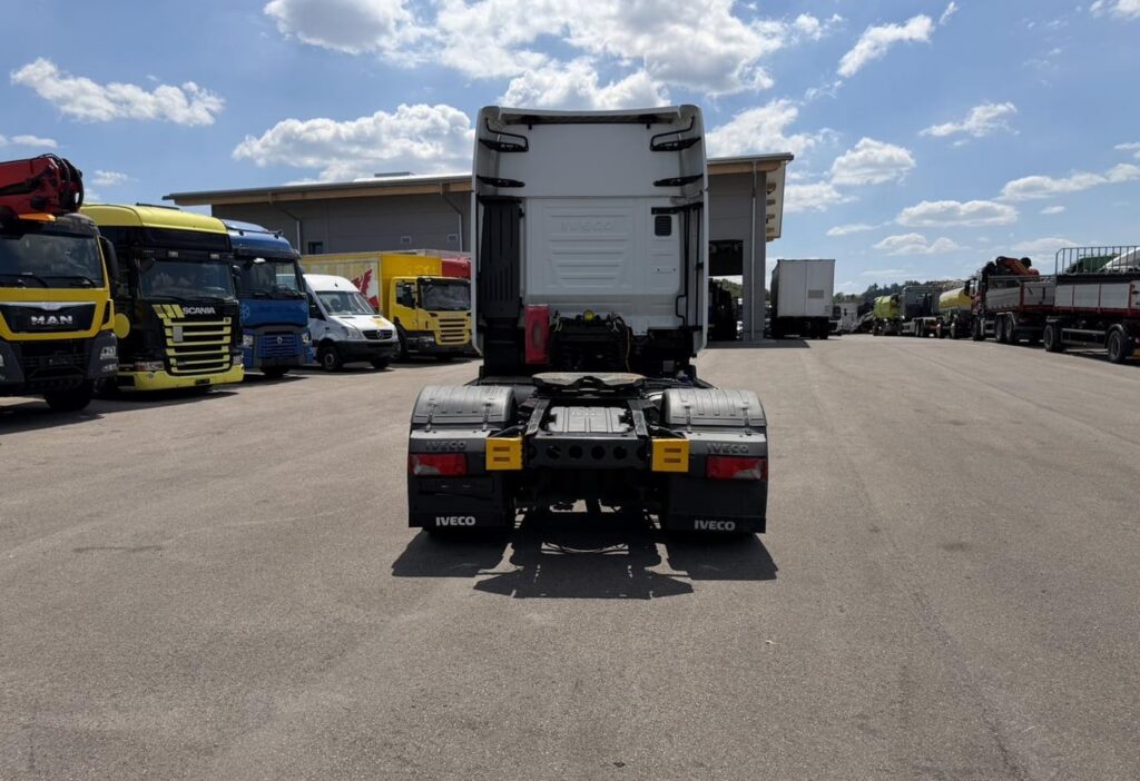 2017 Iveco Stralis 440S48T 4x2