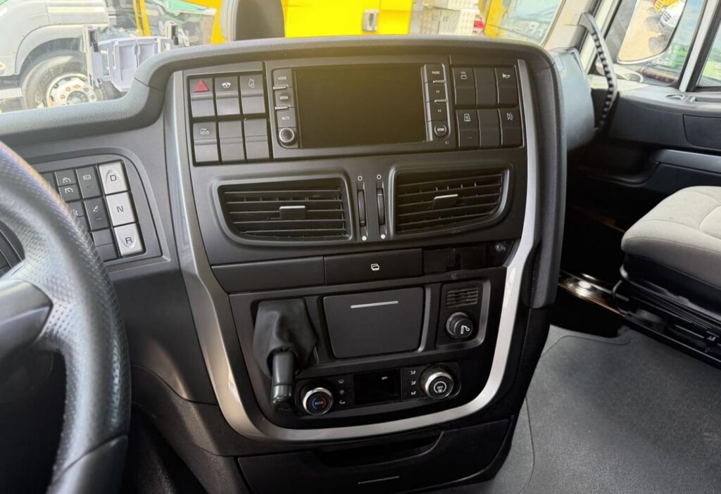 2017 Iveco Stralis 440S48T 4x2