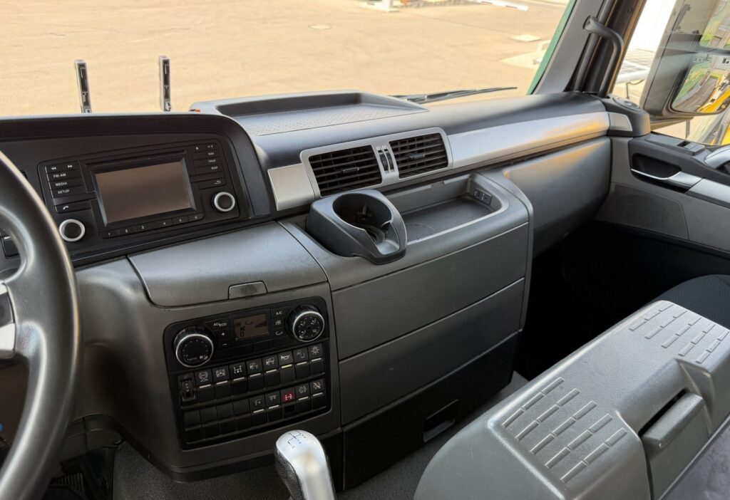 2015 MAN TGS 50.480 10x4 Moser Rockbox