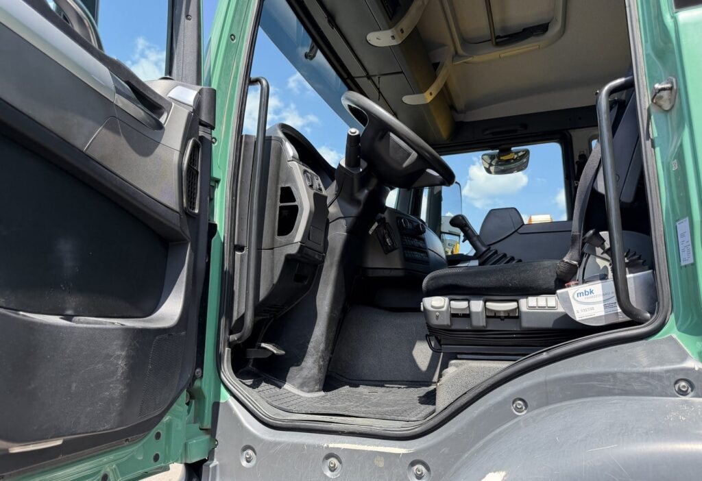 2015 MAN TGS 50.480 10x4 Moser Rockbox