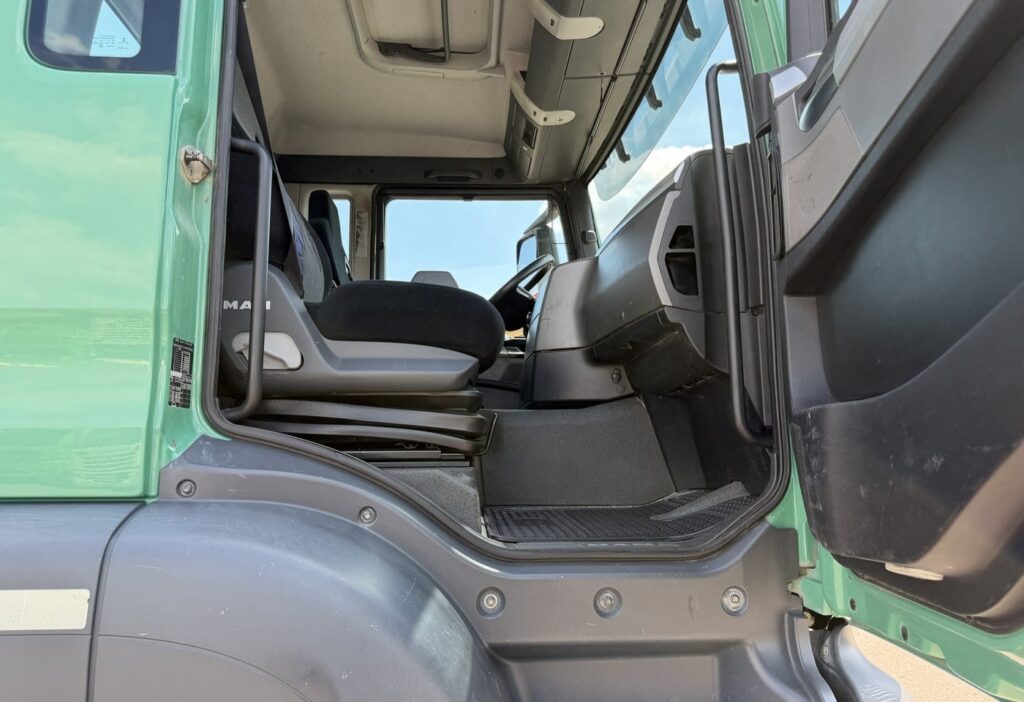 2015 MAN TGS 50.480 10x4 Moser Rockbox