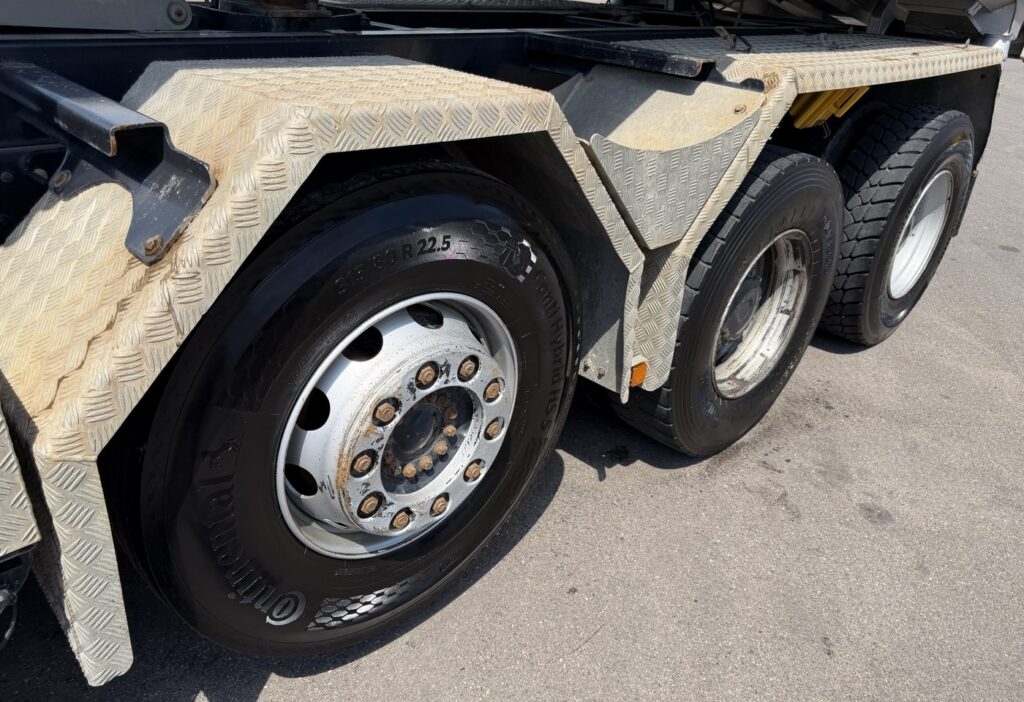 2015 MAN TGS 50.480 10x4 Moser Rockbox