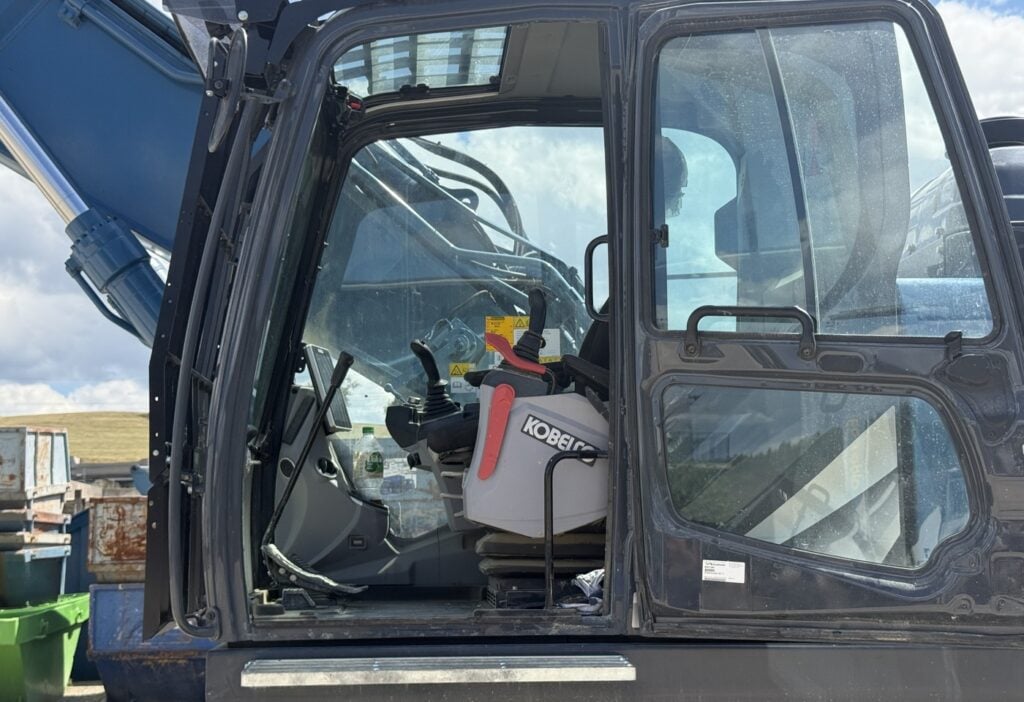 2025 Kobelco SK300NLC-11E