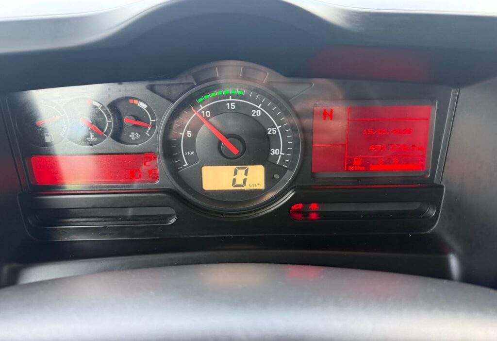 2017 Renault D Wide 18.320 4x2 Plane/HB