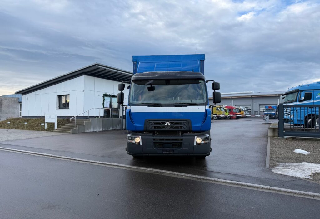 2017 Renault D Wide 18.320 4x2 Plane/HB