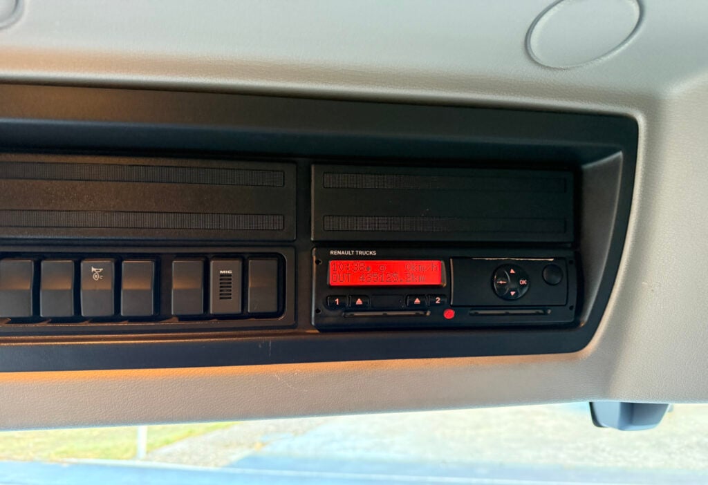 2017 Renault D Wide 18.380 4x2 F130A.22