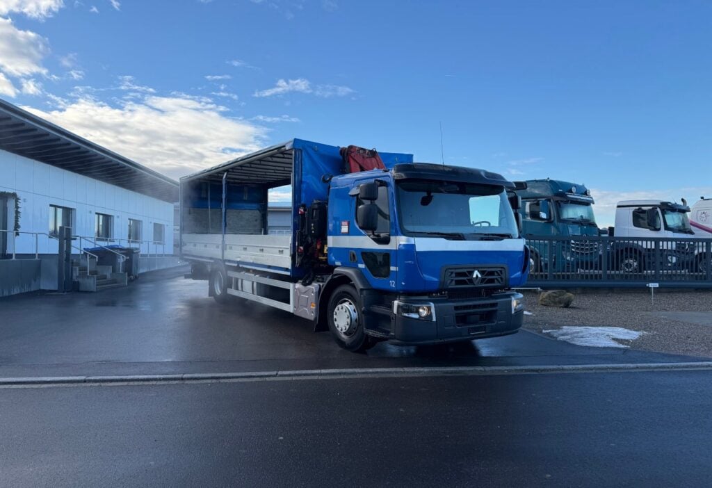 2017 Renault D Wide 18.380 4x2 F130A.22