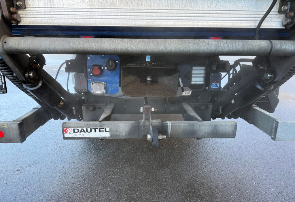 2017 Renault D Wide 18.380 4x2 F130A.22
