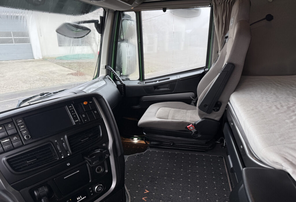 2013 Iveco 190S42 Stralis 4x2 Koffer/HB