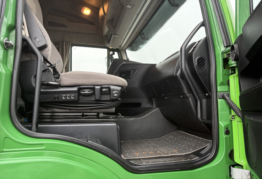 2013 Iveco 190S42 Stralis 4x2 Koffer/HB