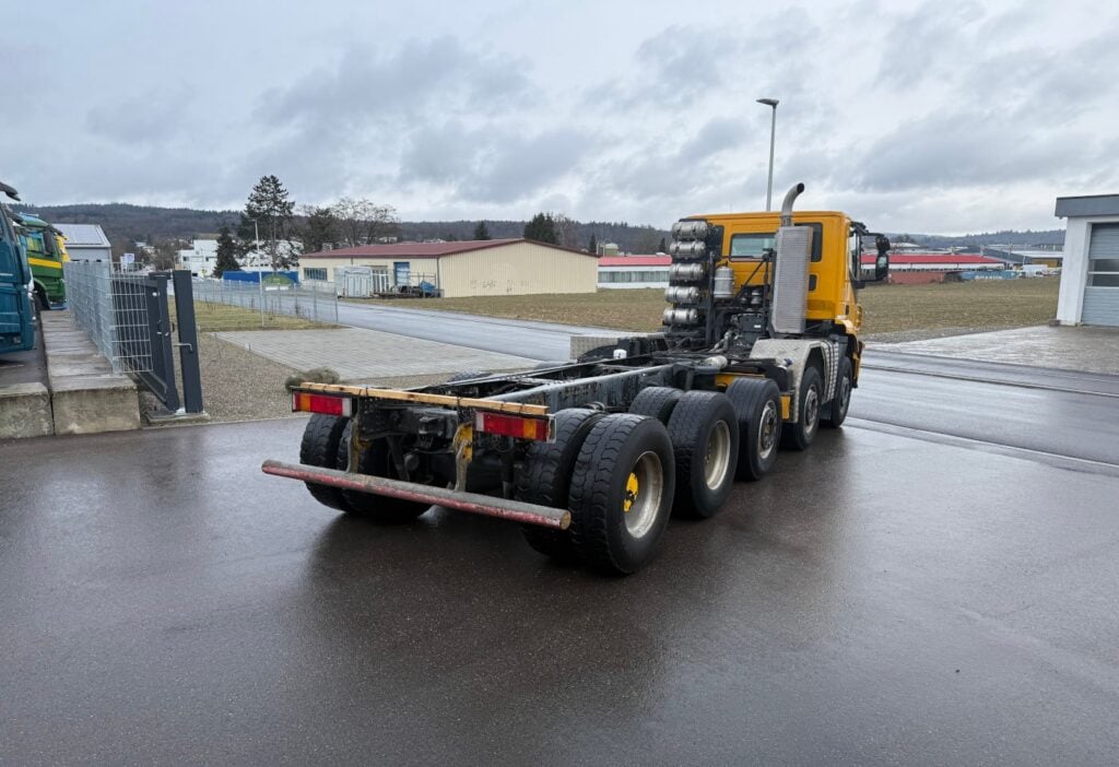 2012 Iveco 410T50-5 Trakker 10x4 Fahrgestell