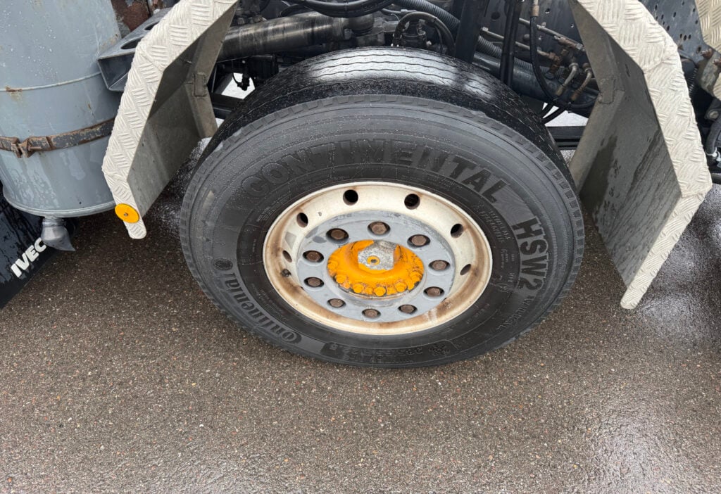 2012 Iveco 410T50-5 Trakker 10x4 Fahrgestell