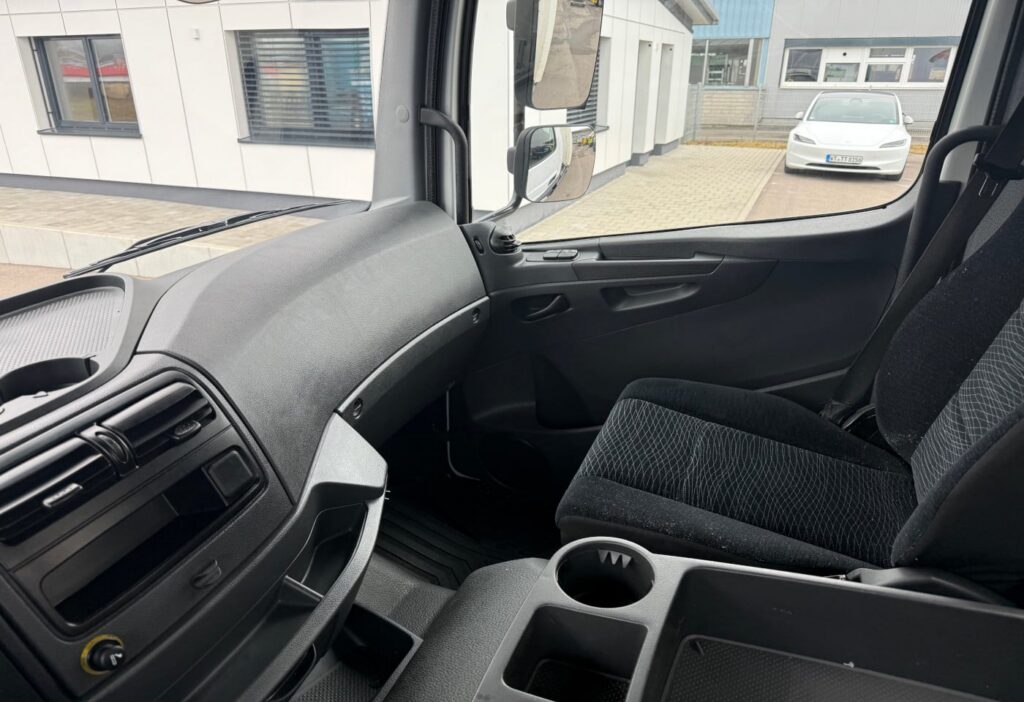 2014 Mercedes-Benz Atego 1327 SZM+Auflieger