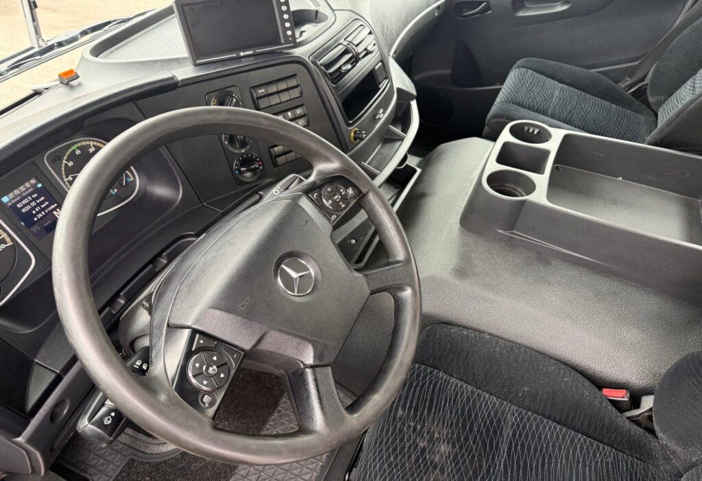 2014 Mercedes-Benz Atego 1327 SZM+Auflieger