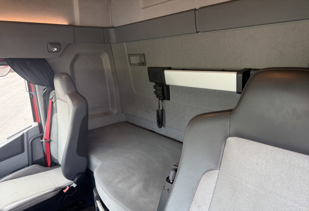 2016 Renault T460.18 4x2R E6 Plane/HB