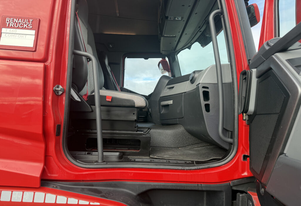 2016 Renault T460.18 4x2R E6 Plane/HB