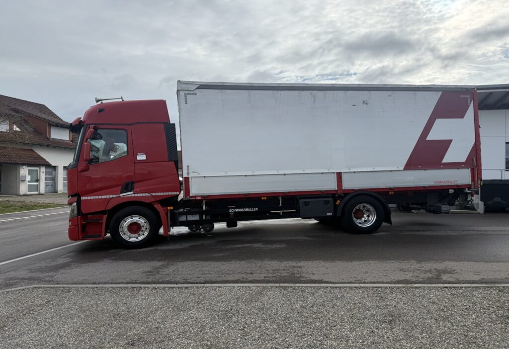 2016 Renault T460.18 4x2R E6 Plane/HB