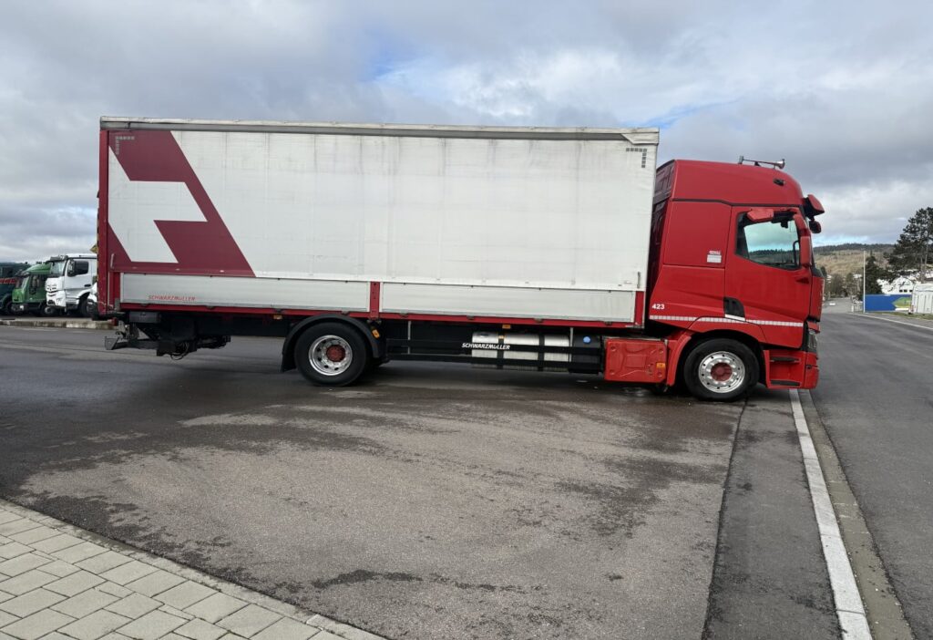 2016 Renault T460.18 4x2R E6 Plane/HB
