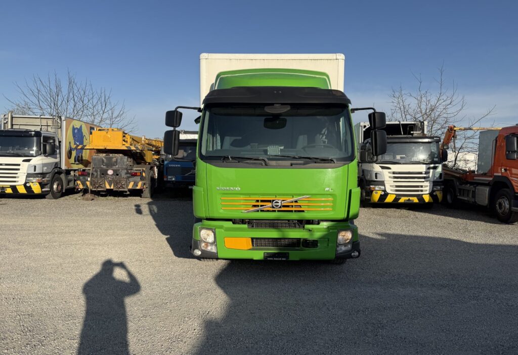 2013 Volvo FLL-290 4x2R