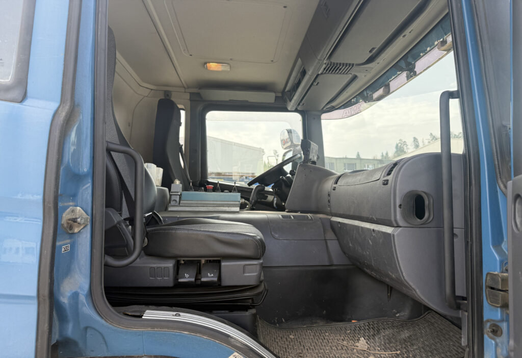 2007 Scania P420 LB 6x4 UT