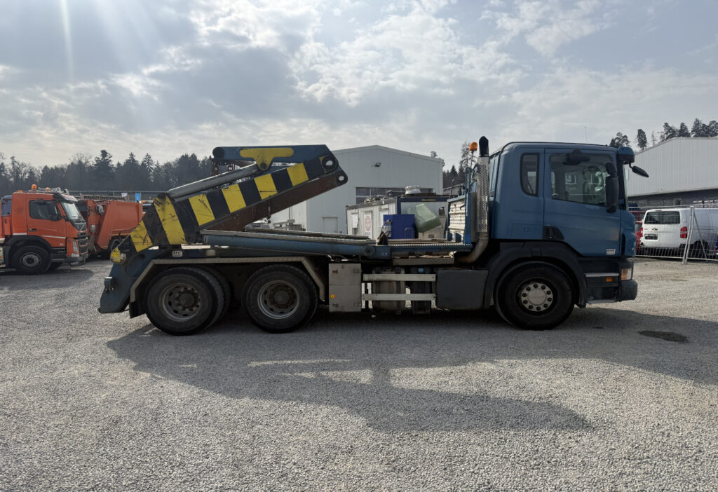 2007 Scania P420 LB 6x4 UT