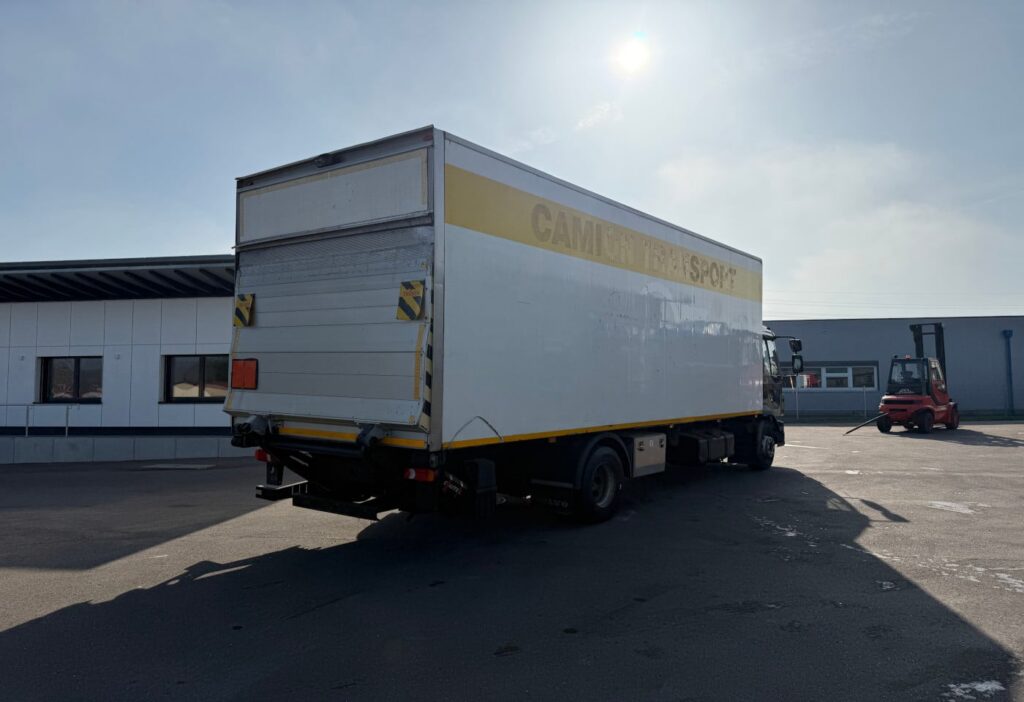 2007 Volvo FLL-280 4x2R Dieselpumpe fehlt