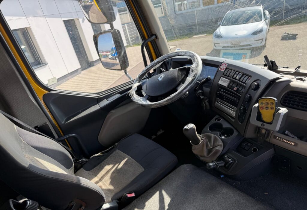2009 Renault Midlum 280.16 4x2 nicht fahrbar