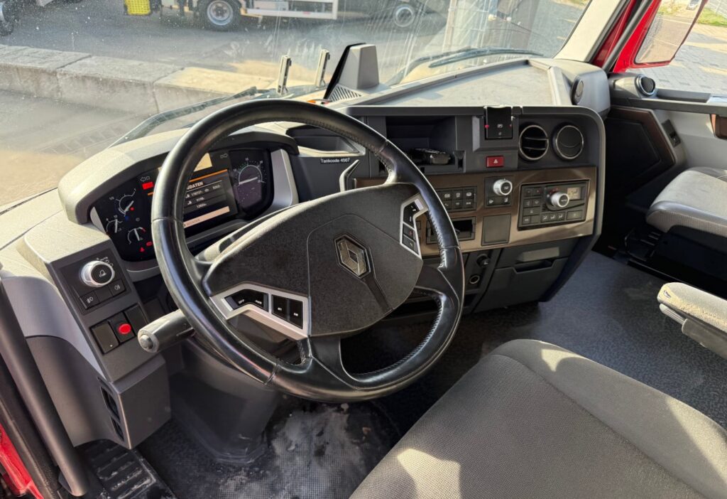 2016 Renault T 460 4x2 Plane/HB
