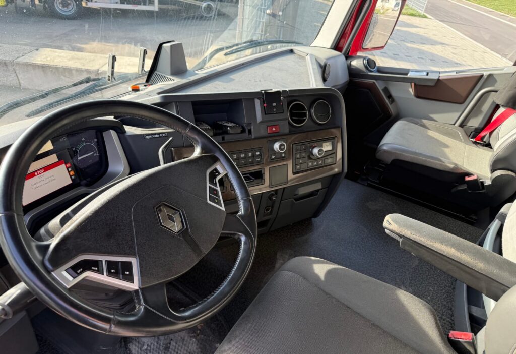 2016 Renault T 460 4x2 Plane/HB