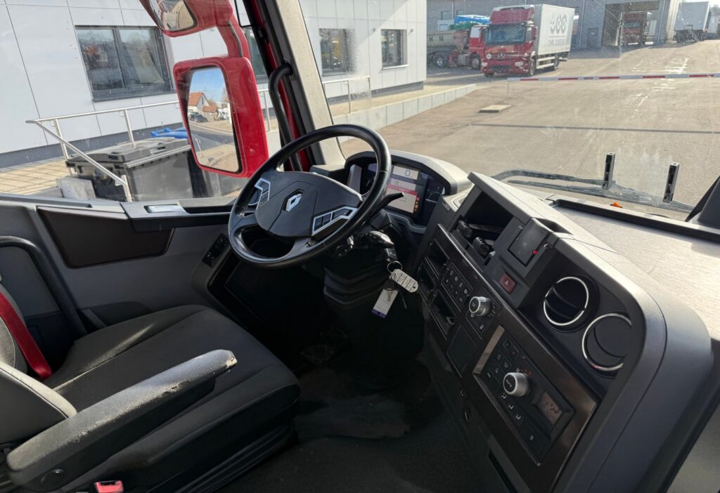 2016 Renault T 460 4x2 Plane/HB
