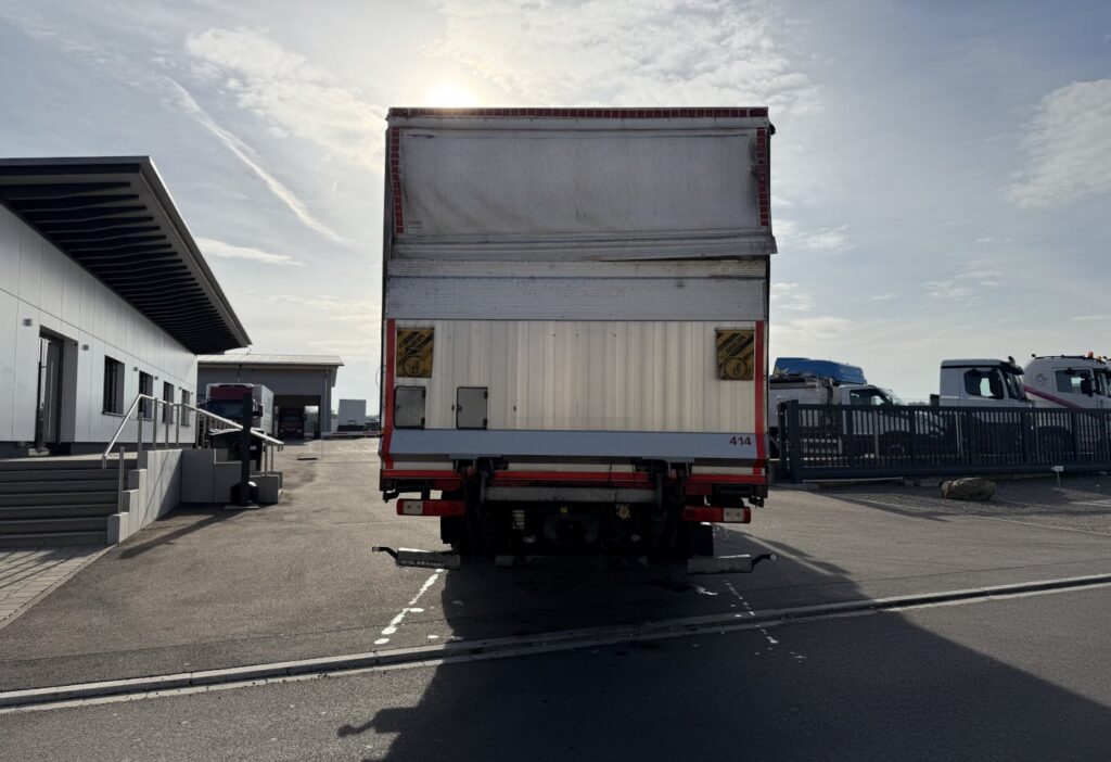 2016 Renault T 460 4x2 Plane/HB