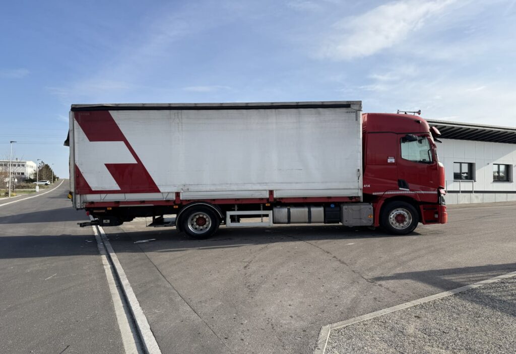 2016 Renault T 460 4x2 Plane/HB