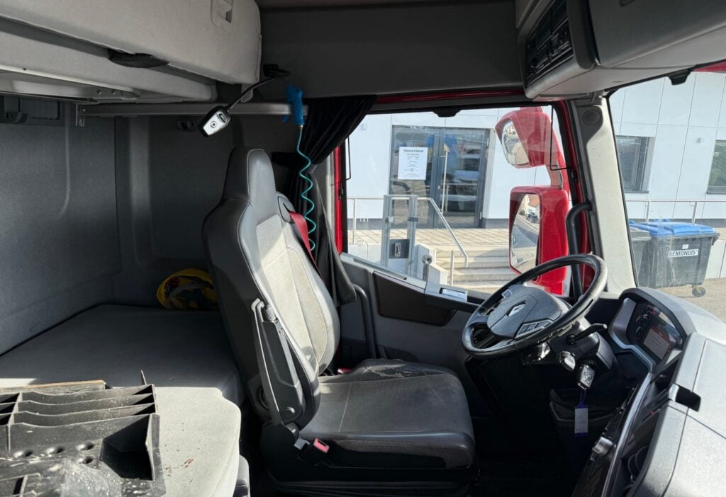 2016 Renault T 460 4x2 Koffer/HB