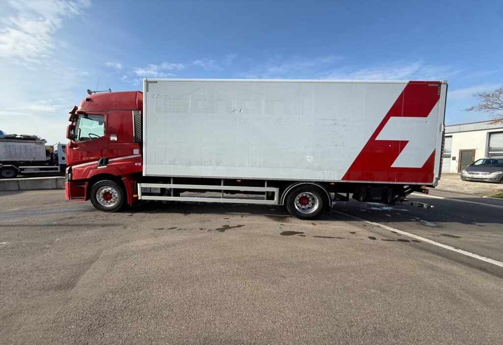 2016 Renault T 460 4x2 Koffer/HB