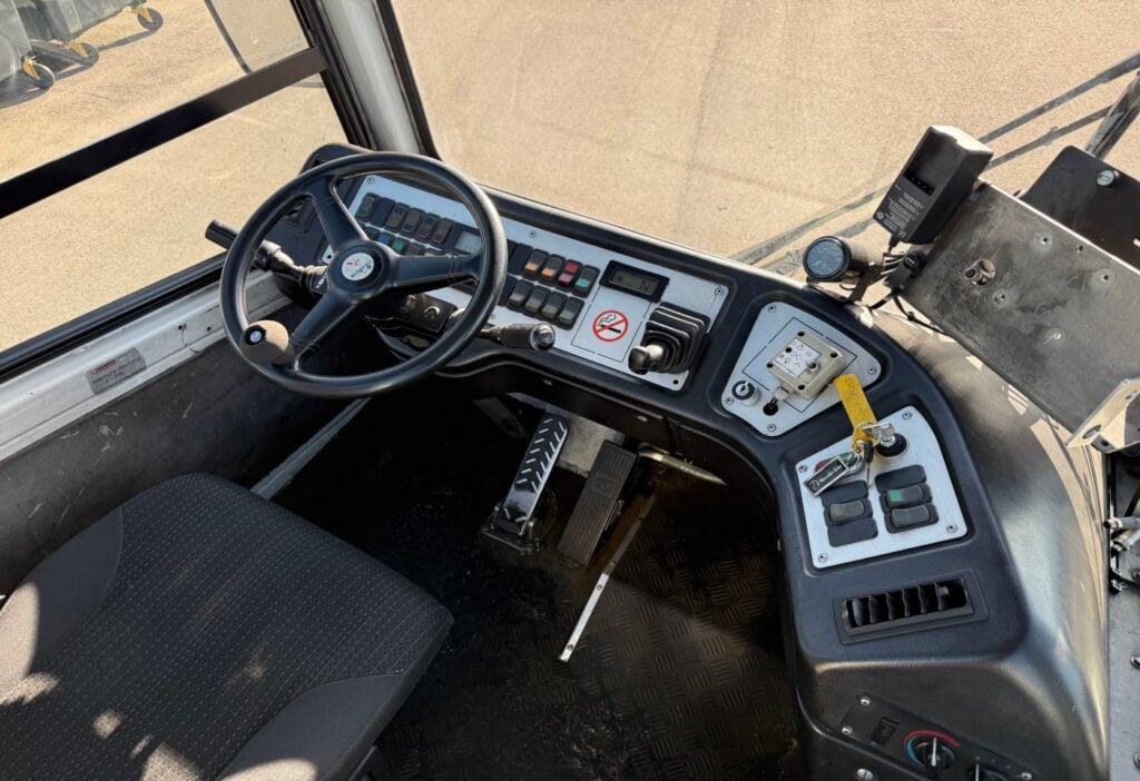 2013 Terberg YT222 4x2 Chassis-Kabine