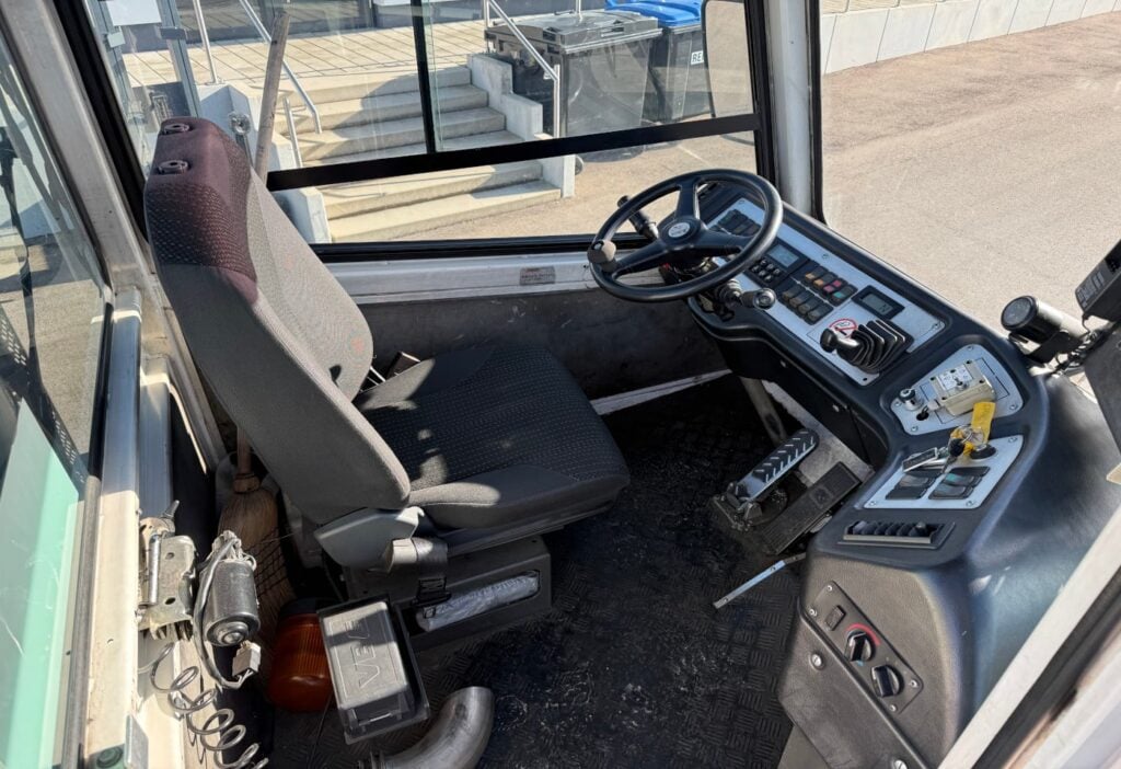 2013 Terberg YT222 4x2 Chassis-Kabine