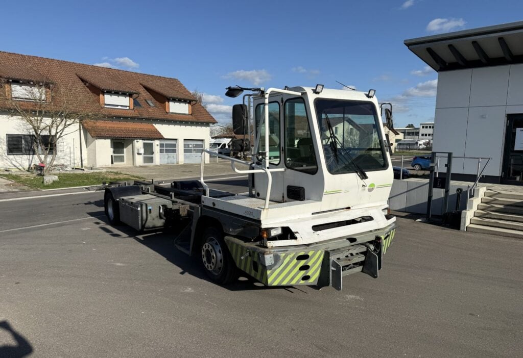 2013 Terberg YT222 4x2 Chassis-Kabine