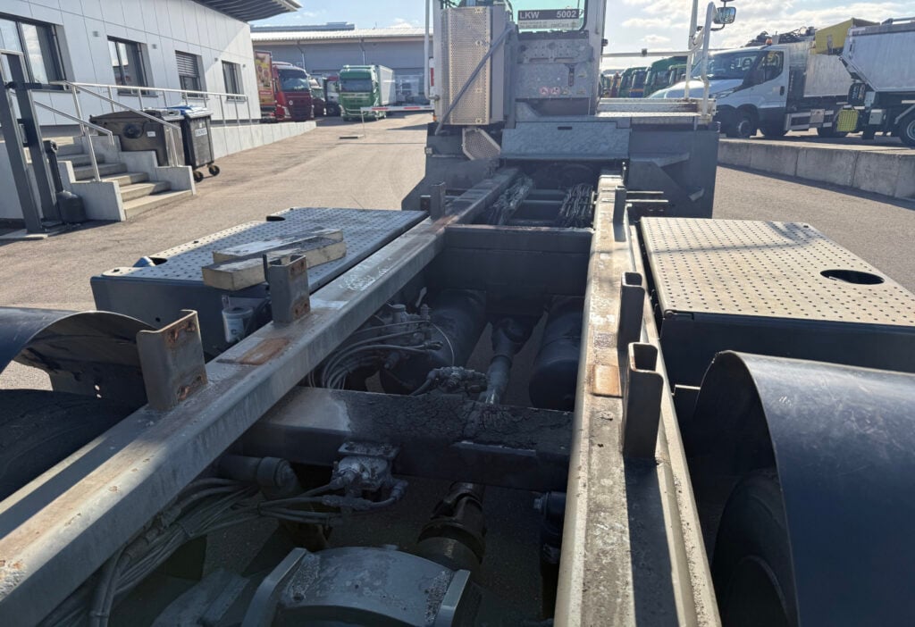 2013 Terberg YT222 4x2 Chassis-Kabine