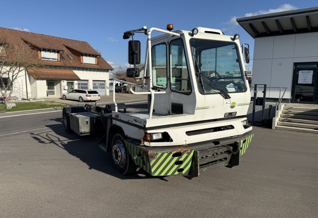 2013 Terberg YT222 4x2 Chassis-Kabine