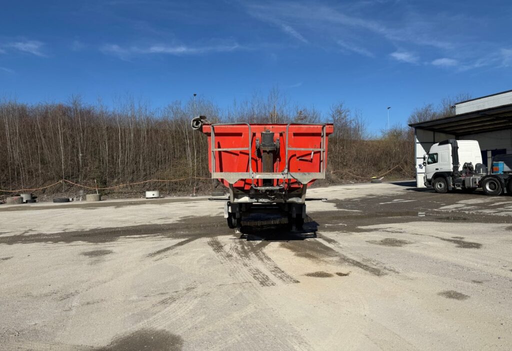 2010 Schwarzmueller HKS2/E Kipper