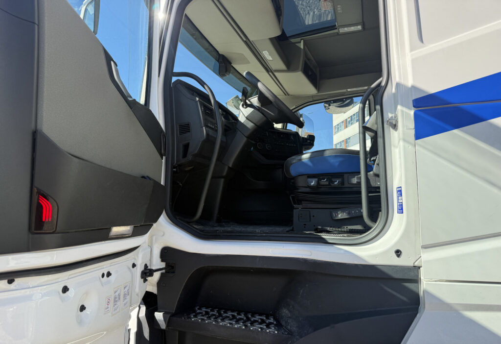 2023 Volvo FH-460 6x2T Retarder