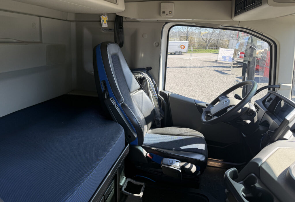 2023 Volvo FH-460 6x2T Retarder