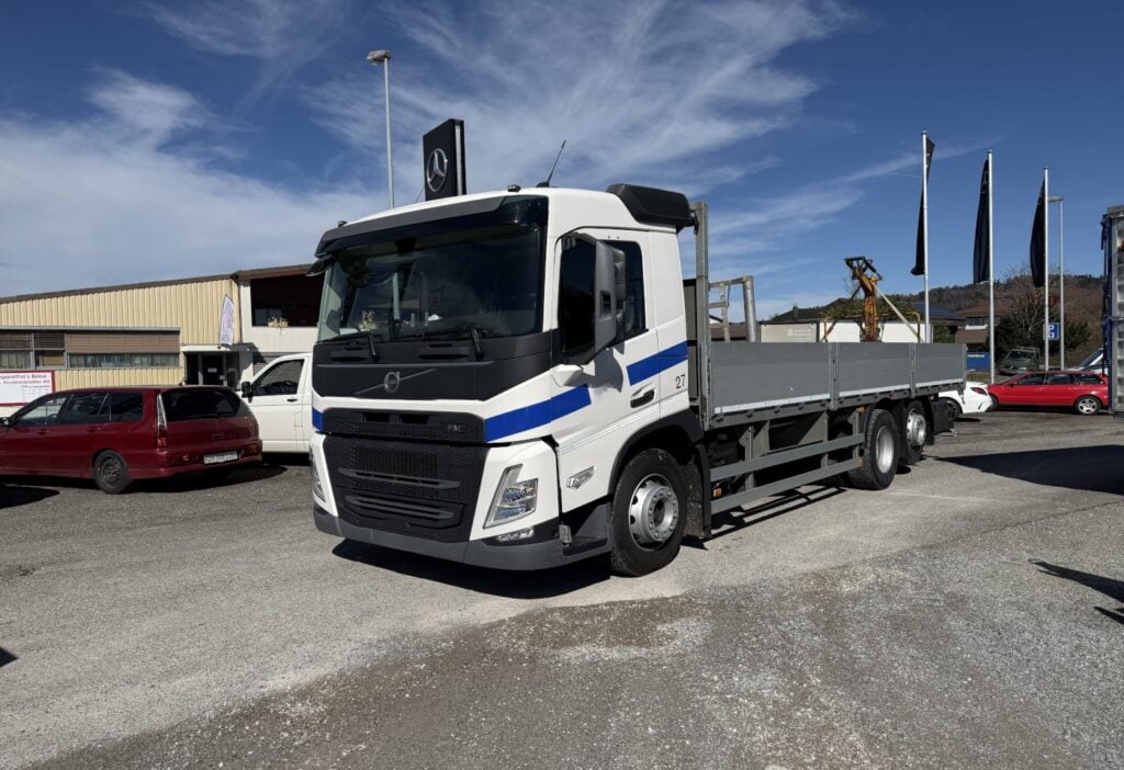 2023 Volvo FM-500 6x2R Brücke / Pritsche