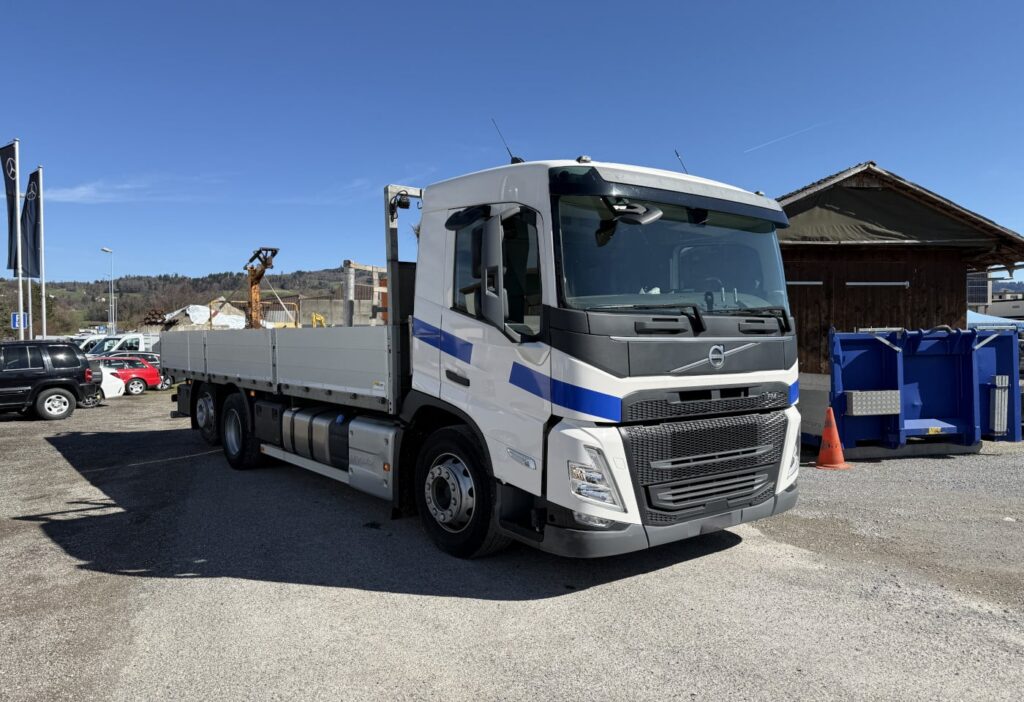 2023 Volvo FM-500 6x2R Brücke / Pritsche