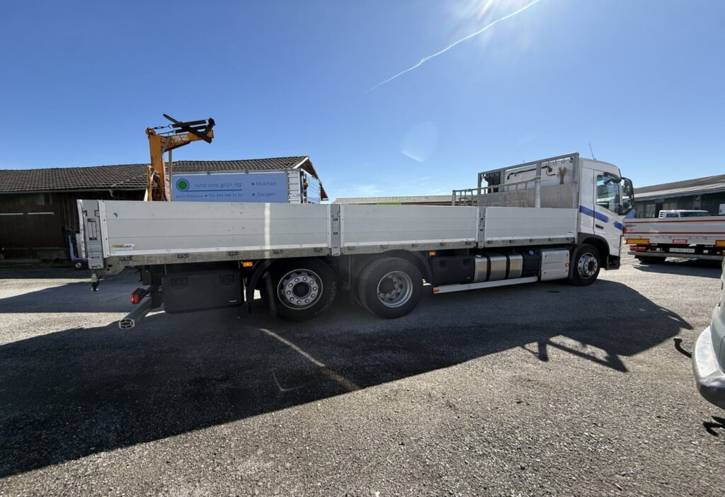 2023 Volvo FM-500 6x2R Brücke / Pritsche